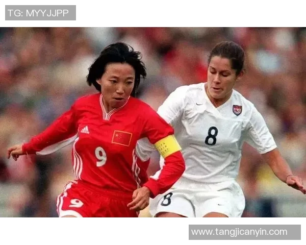 女足球星的女朋友是谁 揭秘她们的爱情故事与背后的支持者