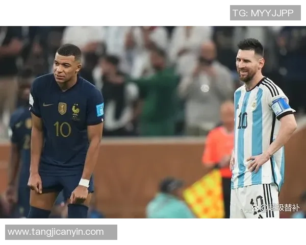 足球巨星争锋：梅西C罗内马尔姆巴佩引领全球赛场新风潮