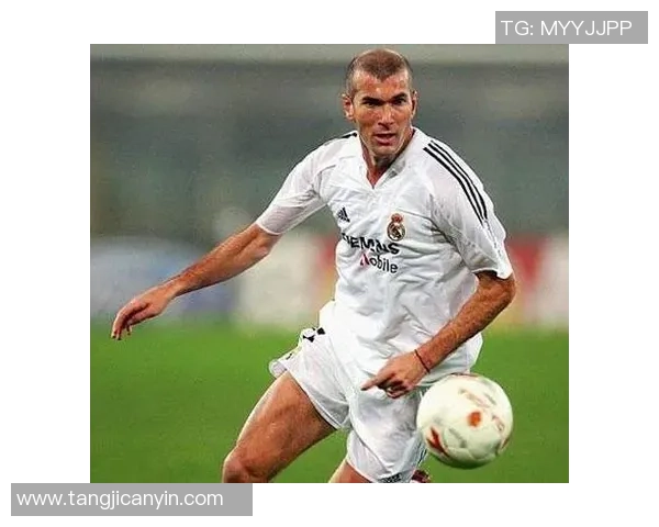 世界足球三大巨星是谁 探索他们的成就与传奇故事