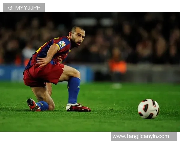 德州足球球星赛场拼搏精神引领团队奋勇前行追逐冠军梦想 德州足球球星赛场拼搏精神引领团队奋勇前行追逐冠军梦想